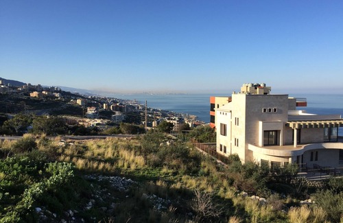 Halat Apartment | Quiet★Comfy★Epic Seaview, 3 bedrooms apartment