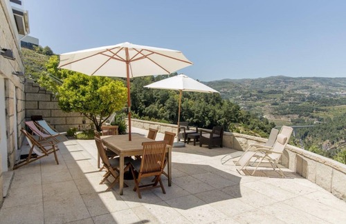 Resende House | Quinta dos Monteiros - DAHOME