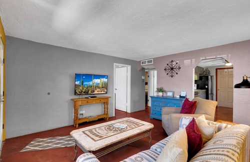 Peter Howell House | Quintessential Midtown Bungalow