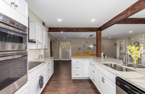Fountain Hills House | Quirky and stylish home with pool wood burning hot tub and game room & dinosaurs