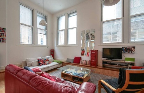 Liverpool City Centre Apartment | QUIRKY LOFT IN LIVERPOOL CITY CENTRE