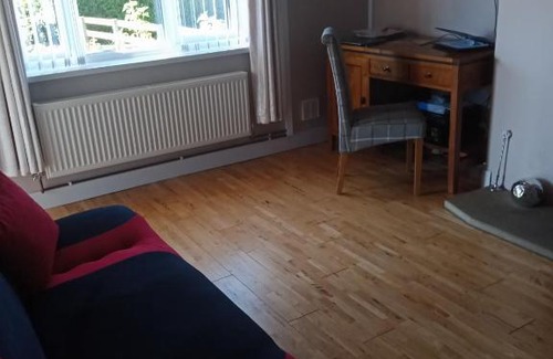 Kingston St Mary Apartment | Quite County Bungalow
