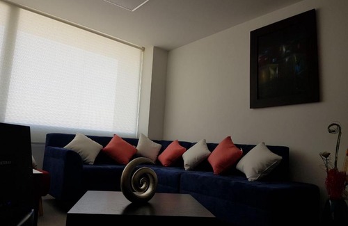 Simon Bolivar Apartment | Quo Luxury Apartments