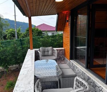 Kasustu Ski Chalet | Qzen Bungalow