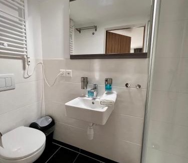 Unterageri Apartment | Rössli Self Check in 24-7 Free Parking