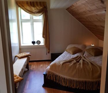 Sogndal Hotel | Rødseter Gjestegård