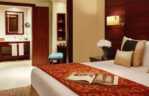 Mecca House | R 1916 Movenpick Hotel & Residence Hajar Tower Makkah With Business center.Breakfast available & Sho