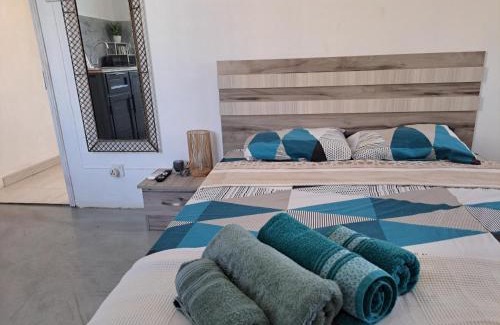 Tombeau Bay Apartment | R GARDEN Villa 2 au calme de Baie du tombeau, Appartement 2 chambres et kitchenette
