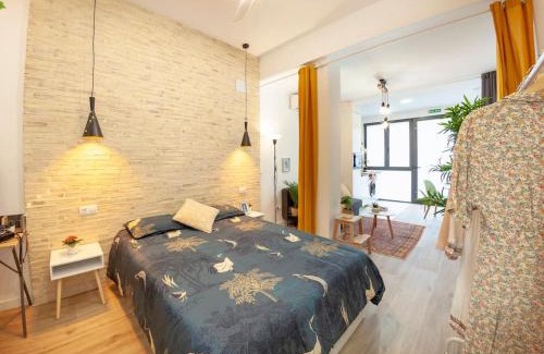 L'Amistat Apartment | RA - Stylish city loft - Walk to the best of Valencia