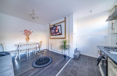 Morley House | *RA60G* For your most relaxed & Cosy stay + Free Parking + Free Fast WiFi *