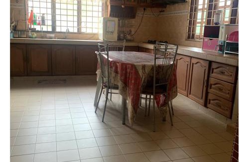 Kampung Kubang Parit Villa | Raa homestay