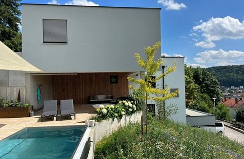 Riedenburg Apartment | Rabenstein vacation apartment with natural stone terrace and view of Riedenburg for 2 people