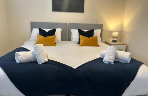 Radbourne House | Radbourne House - Spacious 2 Bed, Home from Home in Derby