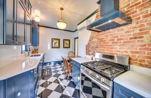 Zanoni House | Radiant Gloucester House w/Private Porch!