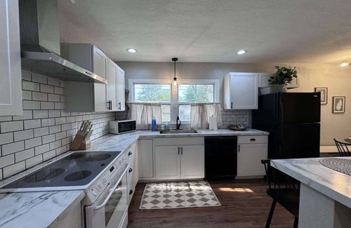 Wichita House | Radiant Ranch-NearDerby-2K