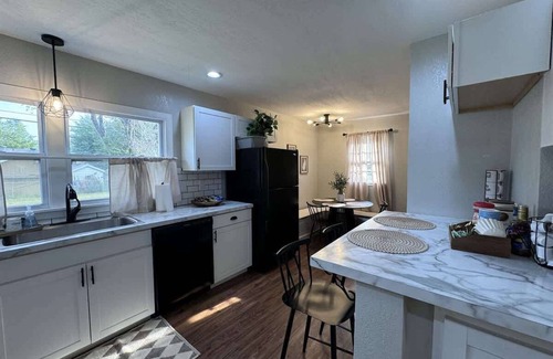 Wichita House | Radiant Ranch-NearDerby-2K