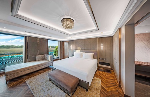 Nanganallur Hotel | Radisson Blu Hotel & Suites GRT Chennai