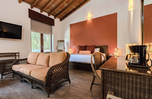 Crucero Tezoyuca Hotel | Radisson Hotel Cuernavaca