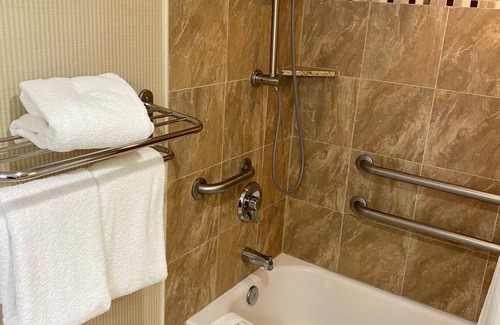 Trevose Hotel | Radisson Hotel Philadelphia Northeast