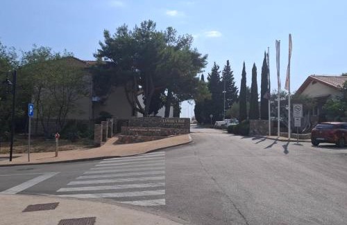 Radovici Apartment | Radovići,Luštice