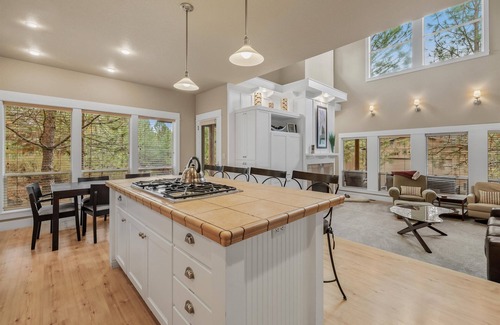 RiverWild House | Rafters Court River Wild | Mt Bachelor Village Resort, pool hot tub pet (dog) friendly