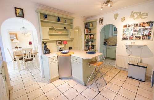 Friars Cliff House | 'Raggleswood' - a seaside home on Friars Cliff, Mudeford