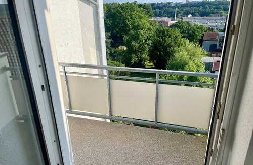 Kassel Apartment | Raha - Premium Ferienwohnung - Garten - Mercedes und Marien KH -vollausstattung