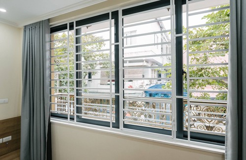Old Quarter Apartment | Railway Apartment