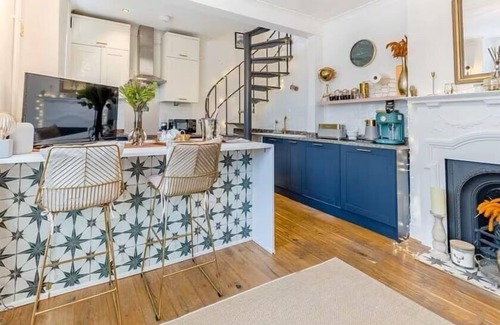 Whitstable Cottage | Railway Cottage - Stylish & Central Oasis in Whitstable