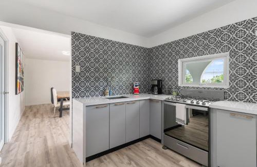 Ceiba Apartment | Rain Forest House by Otium