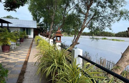 Bang Khla House | Rainbow Arokaya Holistic Longevity Wellness Resort - Riverfront Room 6