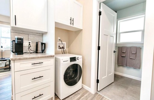 Shawnigan Lake Apartment | RainCoast Retreat at Shawnigan Lake!