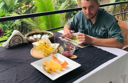 Kotapola Bed & Breakfast | Rainforest Mask villa