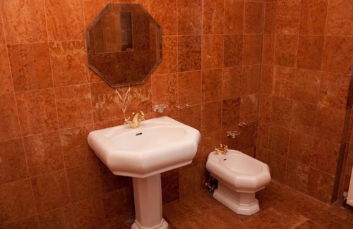 Pressbaum House | Raisa Superior Apartment with 2 bedrooms, 2 terraces and marble bathroom