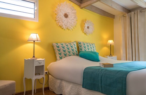 La Saline Les Bains Bed & Breakfast | Raisin de mer room - sea view