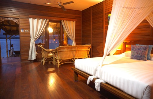 Mansuar Island Bed & Breakfast | Raja Ampat Dive Lodge