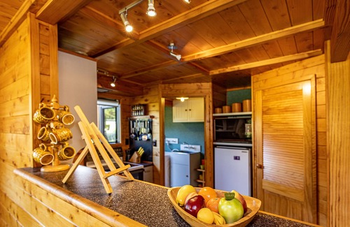 National Park Village House | Rakau – National Park Holiday Home