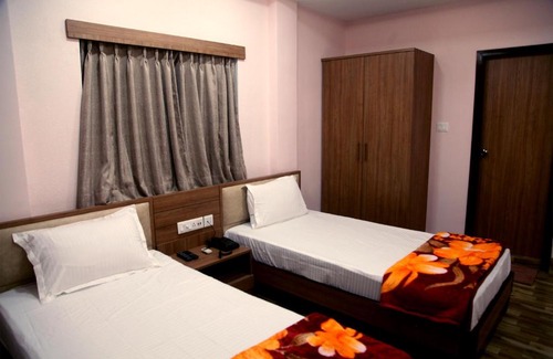 Alipur House | Rakshak House