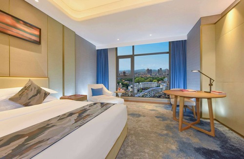 Guangxi Hotel | Ramada Plaza Dongxing City Center