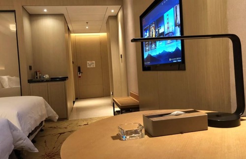 Zhengzhou Hotel | Ramada Wyndham Zhengzhou Xinzheng