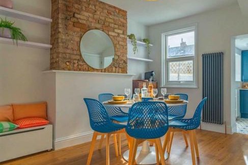 Ramsgate House | Ramsgate Family Cottage nr Beach -Harbour- Sleeps 4 - Garden - Parking on Street