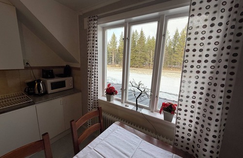 Ramsjo House | Ramsjö Huge Big House with lake view and XXL parking place