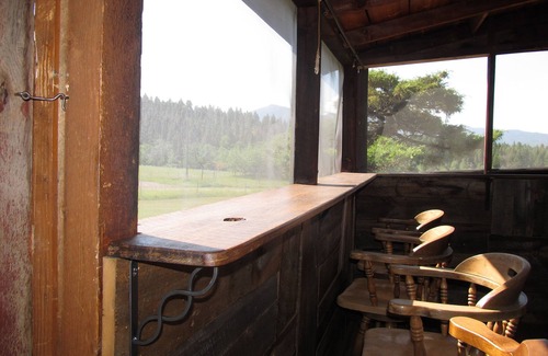 Clancy House | Ranch House in the Elkhorn Mountains
