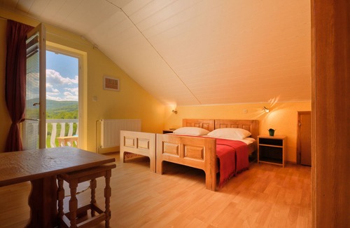 Irinovac House | Ranch Terra