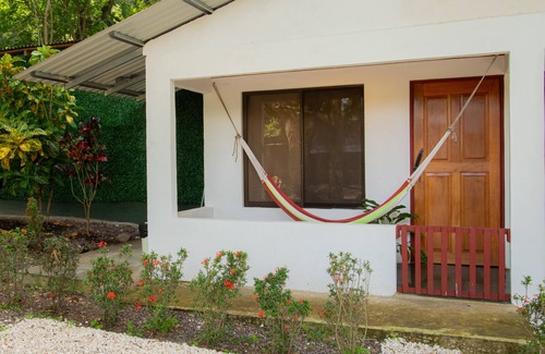 Quebrada Grande House | Rancho Costafalo Ecotourism Farm featuring two Charming Guesthouses!
