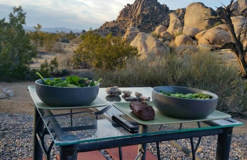Monument Manor Cabin | Rancho Rockotillo - Breakfast in the Boulders next-door to National Park !