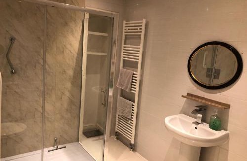 Buckhaven Apartment | Randolph Retreat