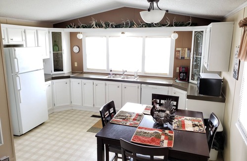 Moravia House | Randy's Rathbun Rental. "Your Home Away From Home" Fully Furnished Sleeps 6