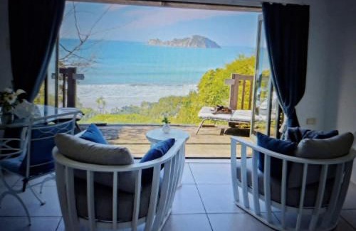 Tokomaru Bay Apartment | Rangimarie Anaura Bay Beachstay