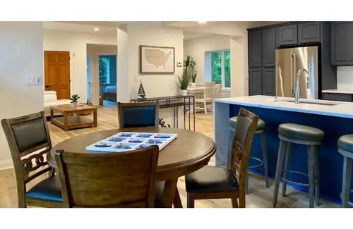 Red Bank - Tinton Falls House | Rare and Private Jersey Shore Lake House!